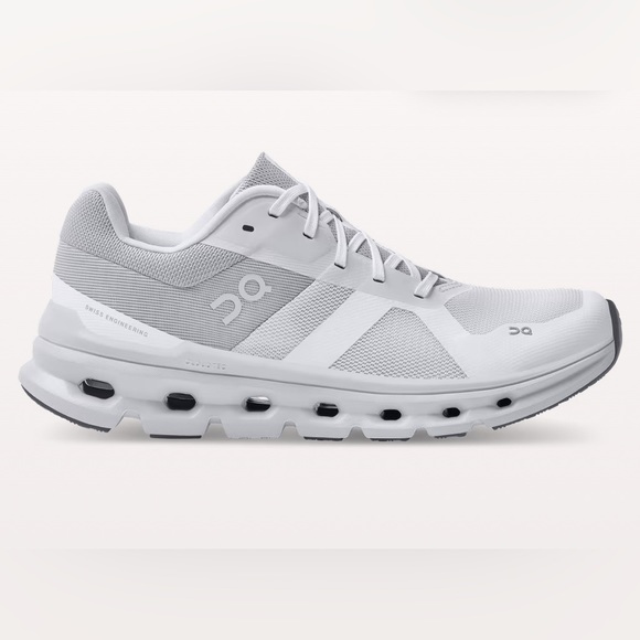 On Running Shoes - White on cloud runners, 7.5